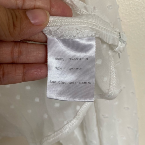 Princess Polly Sheer Romantic White crop top with Dots and puffy sleeves - Picture 5 of 9